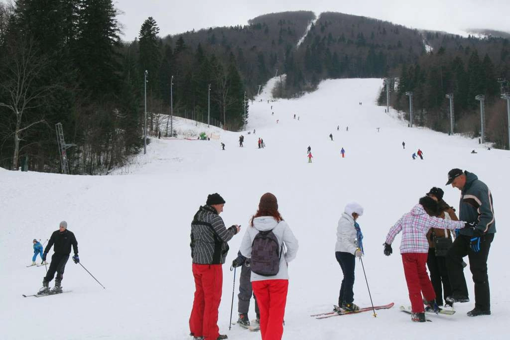 Tokom vikenda umjereno oblačno sa slabom kišom, na planinama snijeg